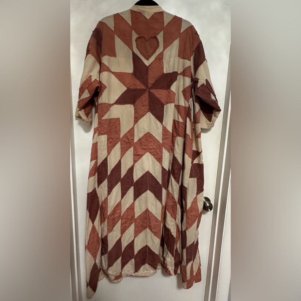 Magnolia Pearl O’Leary Quilt-work Reversible Patchwork Heart Duster - Picture 2 of 15